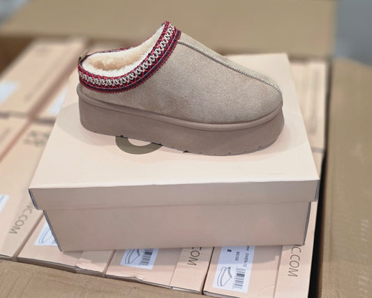 Fur lined clog