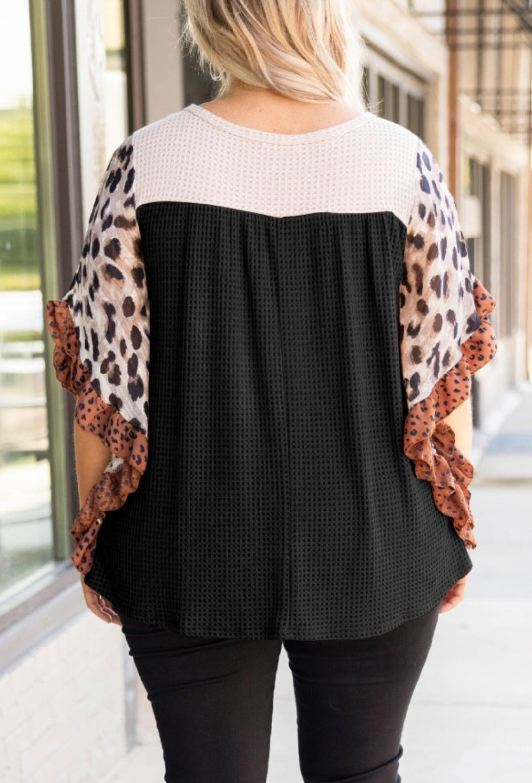 Cheetah print ruffle sleeve