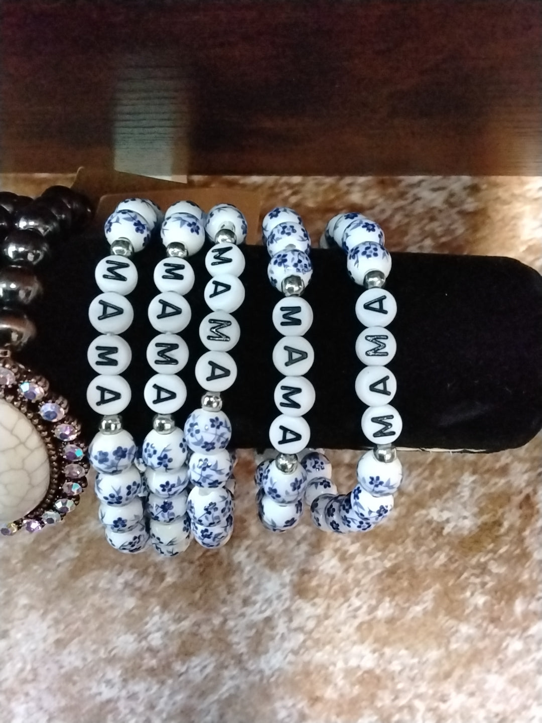 Mama bracelets